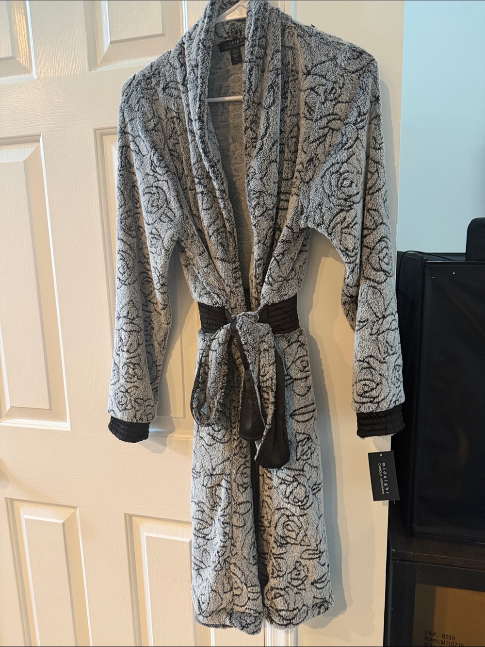Midnight by Carole Hochman Gray Floral Plush Shawl Robe